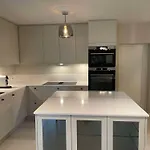 فيلة Newly Renovated By The Beach, Beatiful Garden And Free Parking *