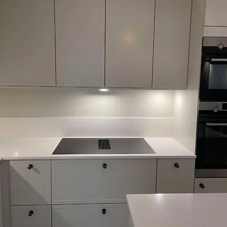 Newly Renovated By The Beach, Beatiful Garden And Free Parking * Kristiansand