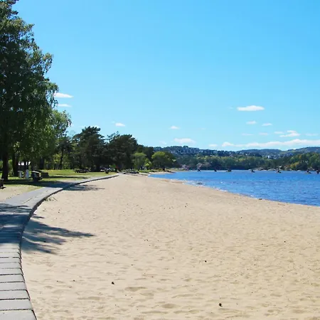 Newly Renovated By The Beach, Beatiful Garden And Free Parking Kristiansand